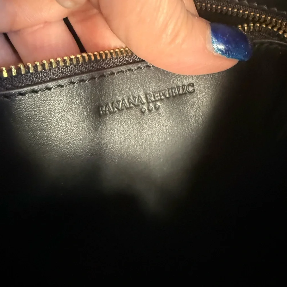 Banana Republic leather tote - Picture 6 of 11